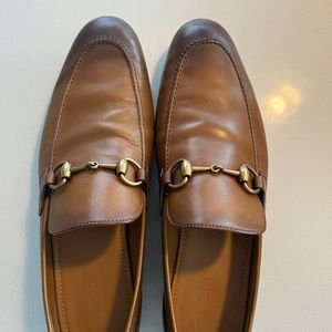 Gucci Men’s Jordaan leather loafer (Size 10.5)